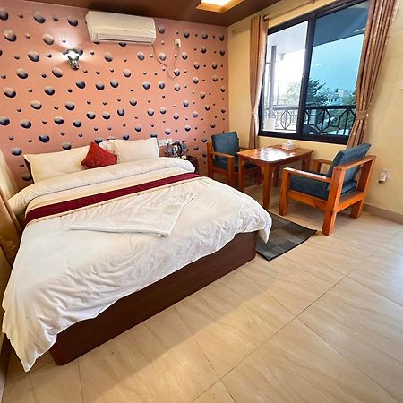 Peacock - A Family-Run Hotel Sauraha Εξωτερικό φωτογραφία