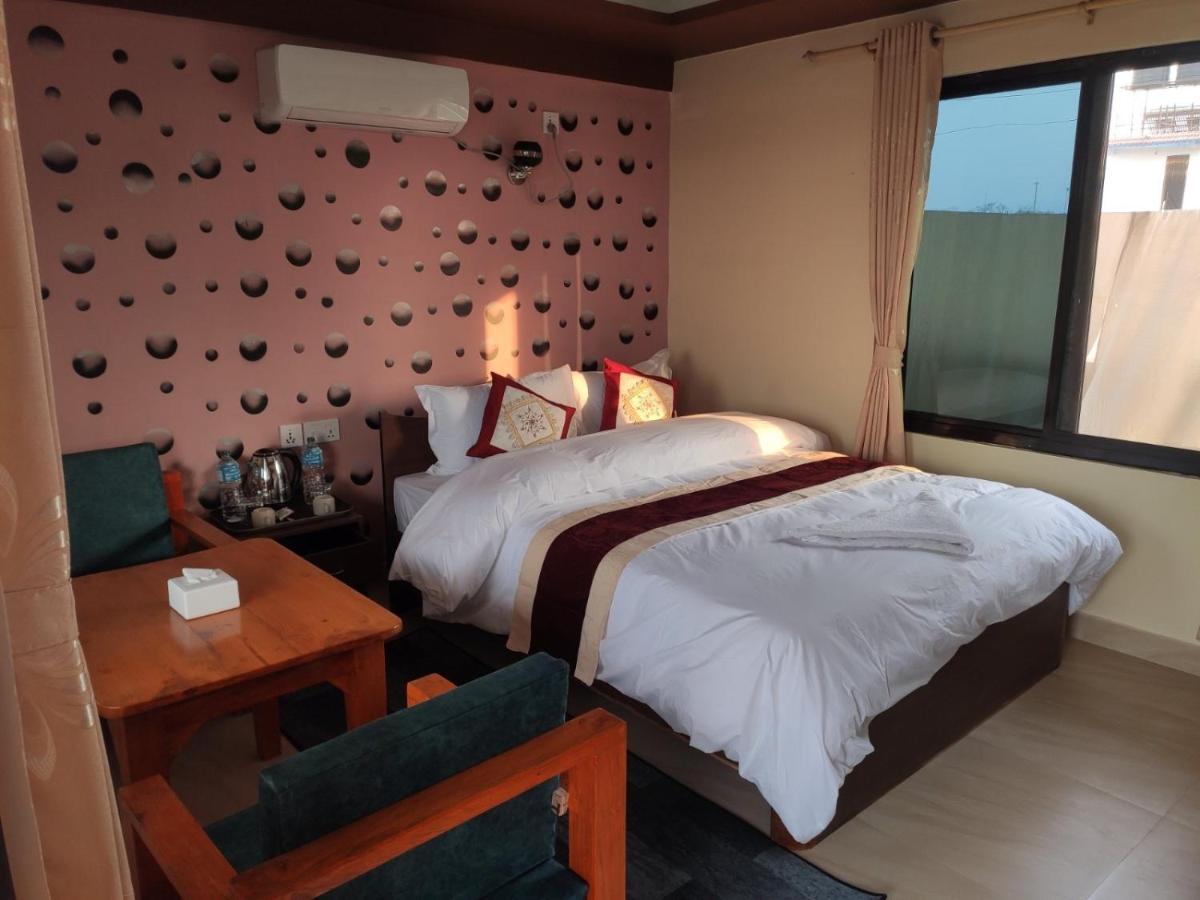 Peacock - A Family-Run Hotel Sauraha Εξωτερικό φωτογραφία