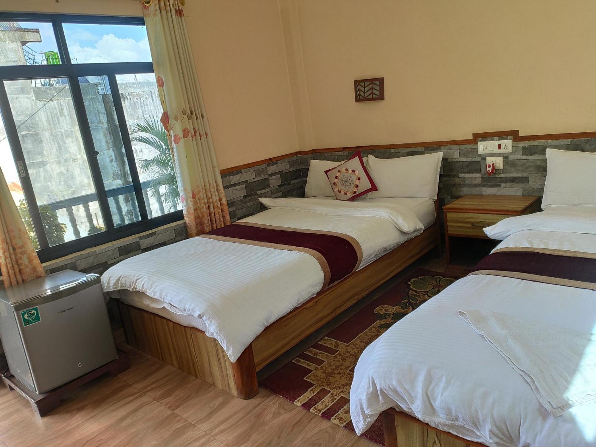 Peacock - A Family-Run Hotel Sauraha Εξωτερικό φωτογραφία